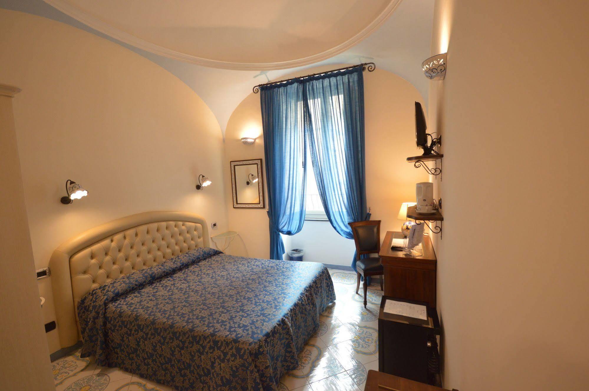 B&B Palazzo Pisani Amalfi Exteriör bild