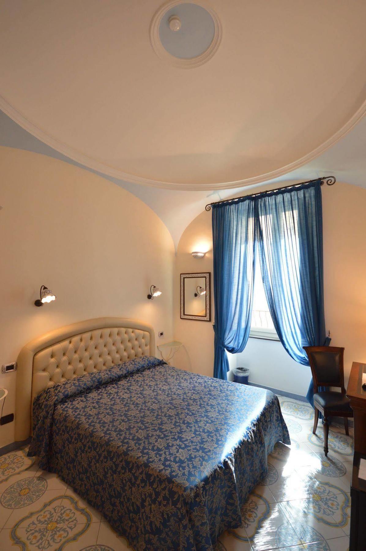 B&B Palazzo Pisani Amalfi Exteriör bild