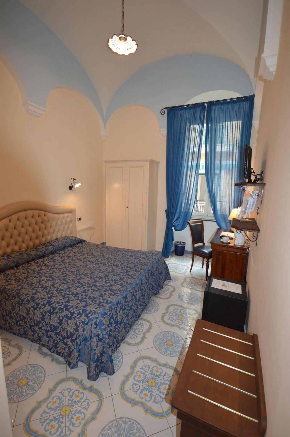 B&B Palazzo Pisani Amalfi Exteriör bild